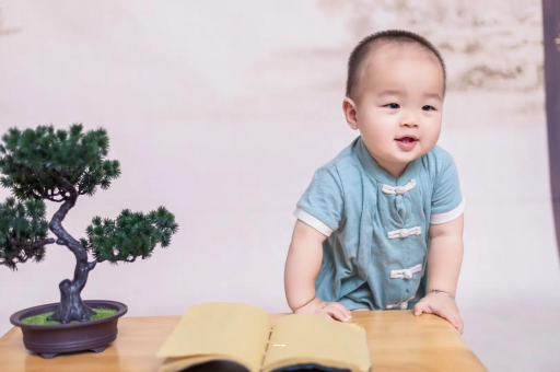 常州宝宝抓耳朵是什么原因